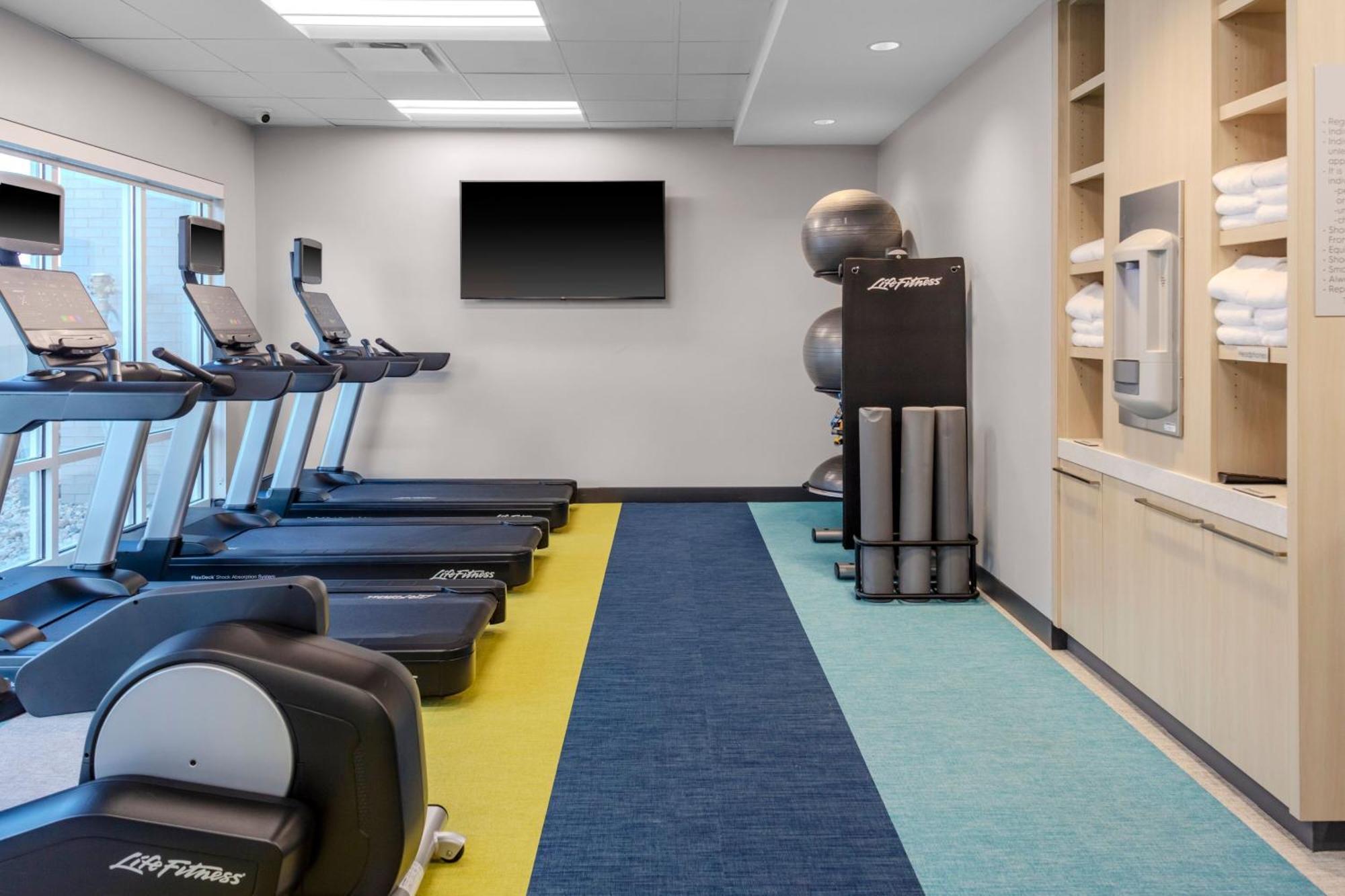 Towneplace Suites By Marriott Chesterfield Εξωτερικό φωτογραφία